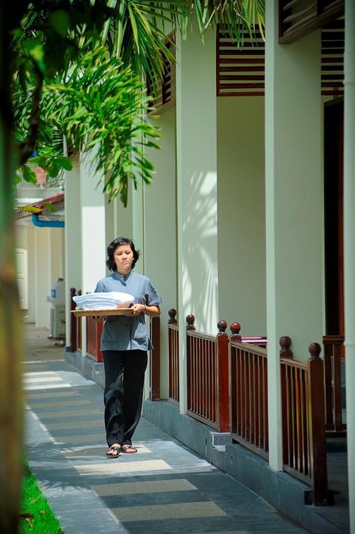 Royal Golden View Hotel Yangon Esterno foto